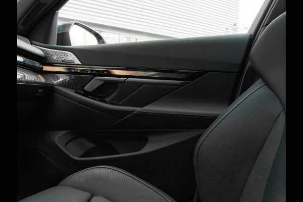 BMW 5 Serie Touring 530e M-Sport Pro - Pano - M-Zetels - Bowers & Wilkins - ACC - 21 inch