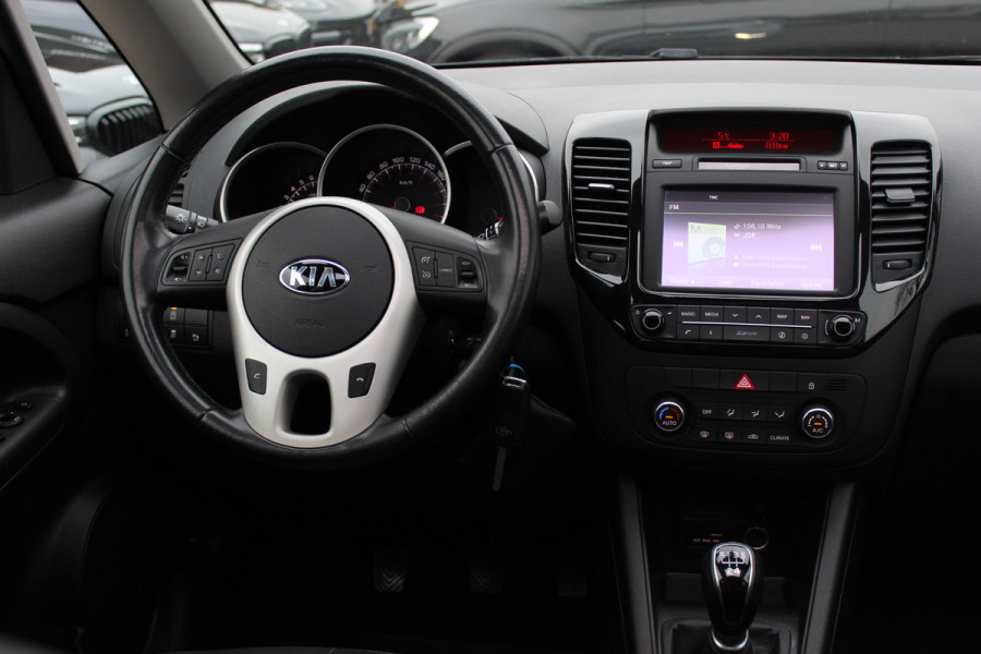 Kia Venga 1.4 CVVT Edition / Panoramadak / Camera / Half leder / Keyless / Navigatie / 16'' / Bluetooth / Armsteun voor