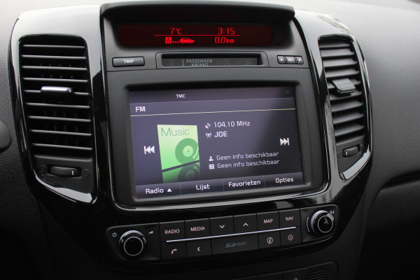 Kia Venga 1.4 CVVT Edition / Panoramadak / Camera / Half leder / Keyless / Navigatie / 16'' / Bluetooth / Armsteun voor