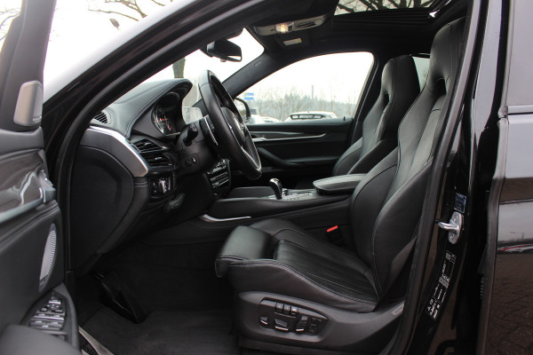BMW X6 M / NL Auto! / Full option! / NIEUWSTAAT! / Trekhaak / Schuifdak / 360Camera / Carbon intr. / B&O / Softclose / Leder / 21'' / Standkachel / Entertainment System / Luchtvering / Stoelventilatie