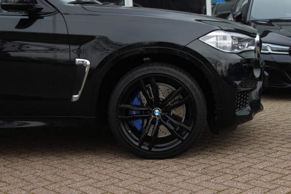 BMW X6 M / NL Auto! / Full option! / NIEUWSTAAT! / Trekhaak / Schuifdak / 360Camera / Carbon intr. / B&O / Softclose / Leder / 21'' / Standkachel / Entertainment System / Luchtvering / Stoelventilatie