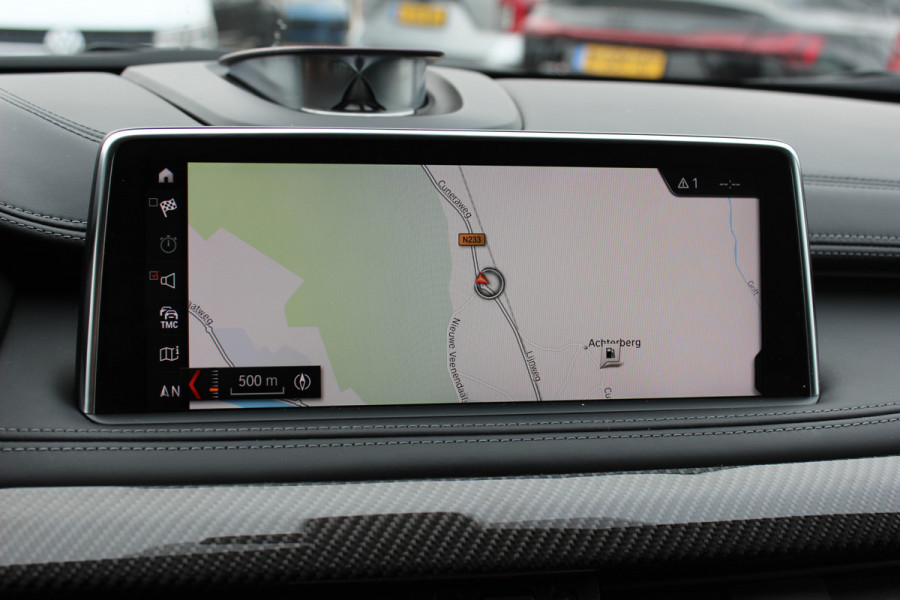 BMW X6 M / NL Auto! / Full option! / NIEUWSTAAT! / Trekhaak / Schuifdak / 360Camera / Carbon intr. / B&O / Softclose / Leder / 21'' / Standkachel / Entertainment System / Luchtvering / Stoelventilatie