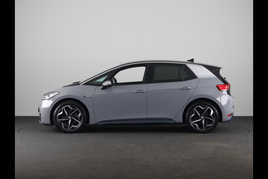 Volkswagen ID.3 First Plus 58 kWh 204 pk | Navigatie | Parkeersensoren | Achteruitrijcamera | Adaptieve cruise control | Matrix LED koplampen | Stoelverwarming |
