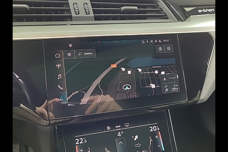 Audi e-tron Sportback 50 quattro S edition 71 kWh S-Line | Panoramadak | Stoelverwarming | Adaptive Cruise Control | Ambiance Verlichting | Memory Seat | Parkeersensoren | Keyless | Apple Carplay