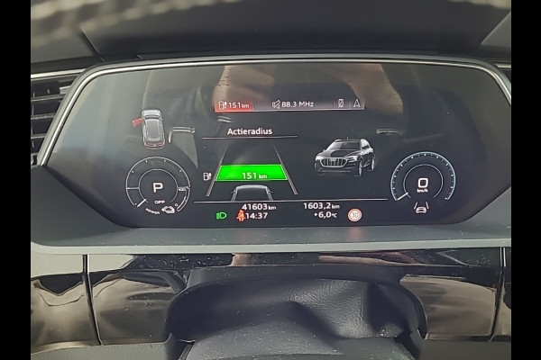 Audi e-tron Sportback 50 quattro S edition 71 kWh S-Line | Panoramadak | Stoelverwarming | Adaptive Cruise Control | Ambiance Verlichting | Memory Seat | Parkeersensoren | Keyless | Apple Carplay