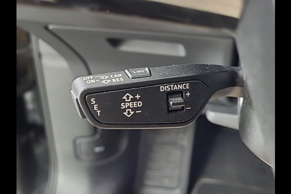 Audi e-tron Sportback 50 quattro S edition 71 kWh S-Line | Panoramadak | Stoelverwarming | Adaptive Cruise Control | Ambiance Verlichting | Memory Seat | Parkeersensoren | Keyless | Apple Carplay
