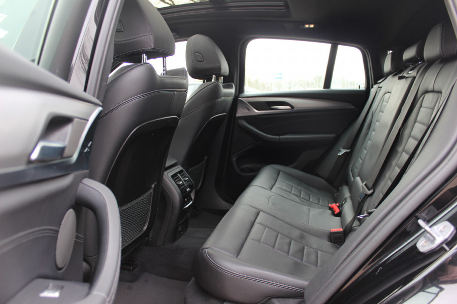 BMW X4 xDrive20i High Exe. M Sport / Panoramadak / 360Camera / Leder / 20'' / Harman Kardon / Navigatie / Dodehoek / DAB / Stoelverwarming / ACC