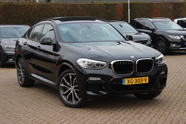 BMW X4 xDrive20i High Exe. M Sport / Panoramadak / 360Camera / Leder / 20'' / Harman Kardon / Navigatie / Dodehoek / DAB / Stoelverwarming / ACC