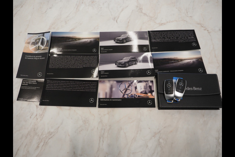 Mercedes-Benz GLC 300e 4MATIC Premium | Panoramadak | Head Up | Trekhaak | Leder | 360 | Adaptive Cruise | Carplay