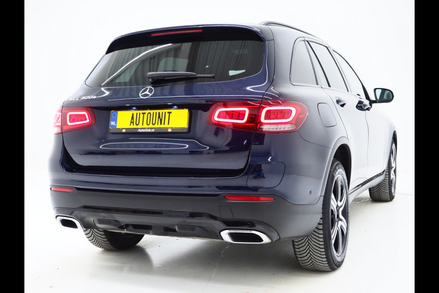 Mercedes-Benz GLC 300e 4MATIC Premium | Panoramadak | Head Up | Trekhaak | Leder | 360 | Adaptive Cruise | Carplay