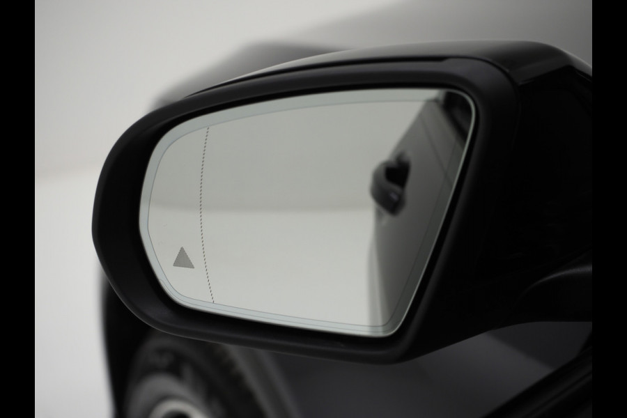 Mercedes-Benz GLC 300e 4MATIC Premium | Panoramadak | Head Up | Trekhaak | Leder | 360 | Adaptive Cruise | Carplay