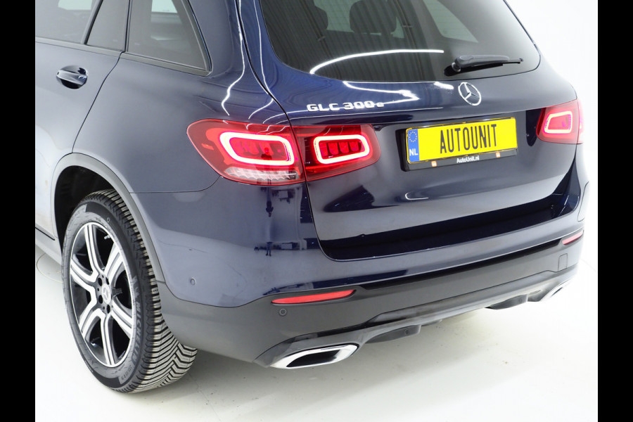 Mercedes-Benz GLC 300e 4MATIC Premium | Panoramadak | Head Up | Trekhaak | Leder | 360 | Adaptive Cruise | Carplay