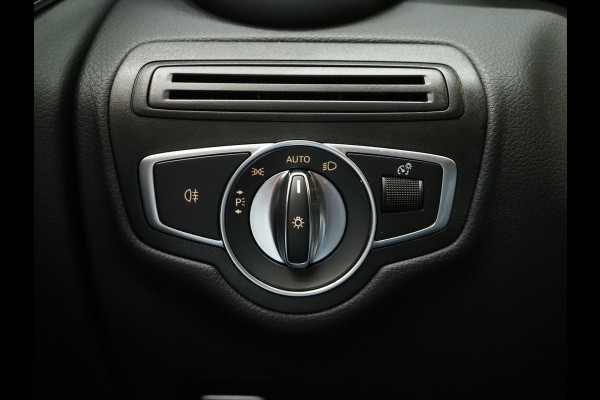 Mercedes-Benz GLC 300e 4MATIC Premium | Panoramadak | Head Up | Trekhaak | Leder | 360 | Adaptive Cruise | Carplay