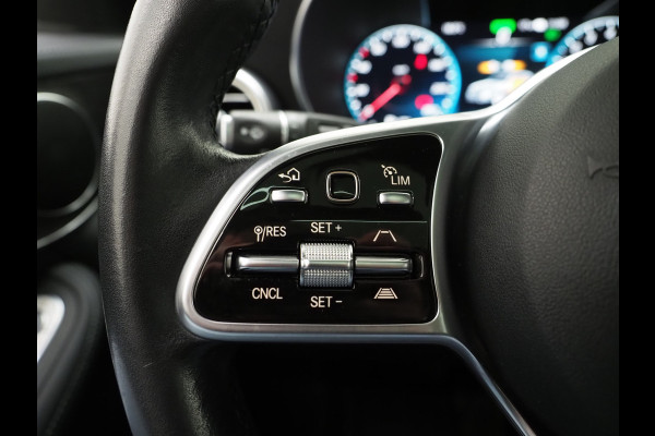 Mercedes-Benz GLC 300e 4MATIC Premium | Panoramadak | Head Up | Trekhaak | Leder | 360 | Adaptive Cruise | Carplay