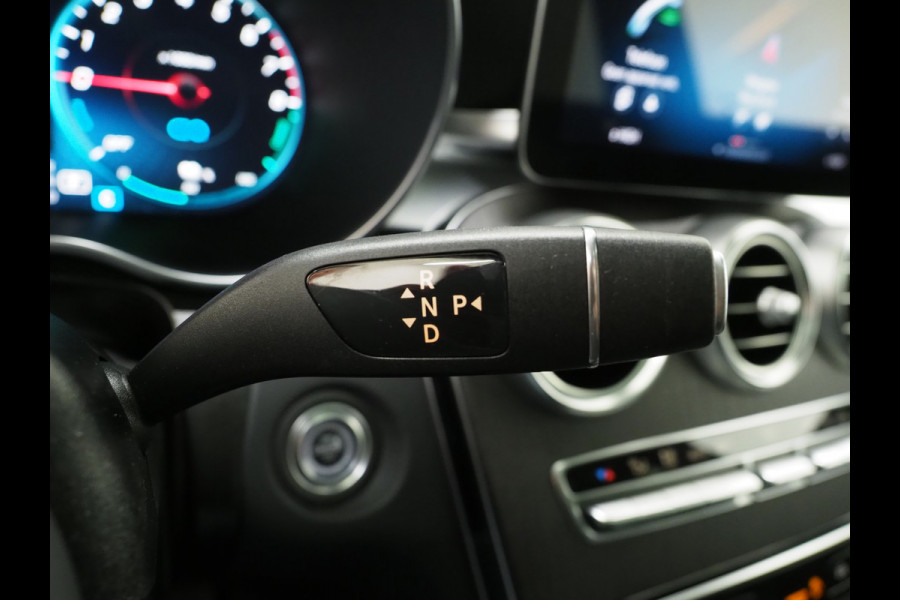 Mercedes-Benz GLC 300e 4MATIC Premium | Panoramadak | Head Up | Trekhaak | Leder | 360 | Adaptive Cruise | Carplay