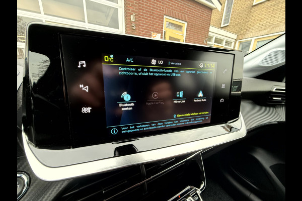 Peugeot e-208 SOH 92.1%, EV Allure Pack 50 kWh 38126km, Camera, App Connect