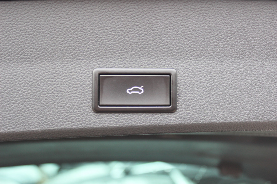 Seat Ateca 1.4 EcoTSI FR Business Intense / Camera / Virtual Cockpit / Navigatie / Keyless / 18'' / DAB / Cruise Control