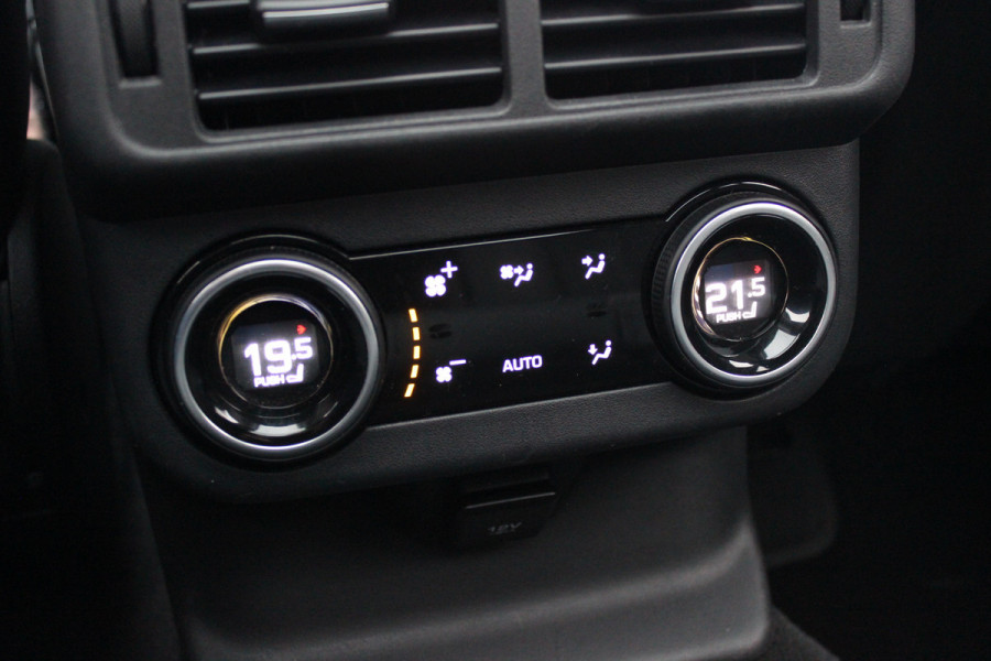 Land Rover Range Rover Velar 3.0 V6 SC AWD R-Dynamic S / Panoramadak / Camera / Leder / Meridian / 21'' / Stoelventilatie+Massage / Entertainment System / Keyless / Navigatie / Stoelverwarming 4x / Cruise Control