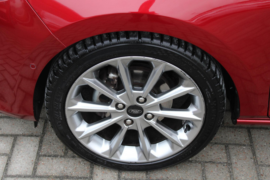 Ford Fiesta 1.0 EcoBoost 125 PK Hybrid Vignale | Trekhaak | Camera | Lederen bekleding | Adaptieve Cruise Control | BLIS | Keyless Entry | Navigatie | Winterpack