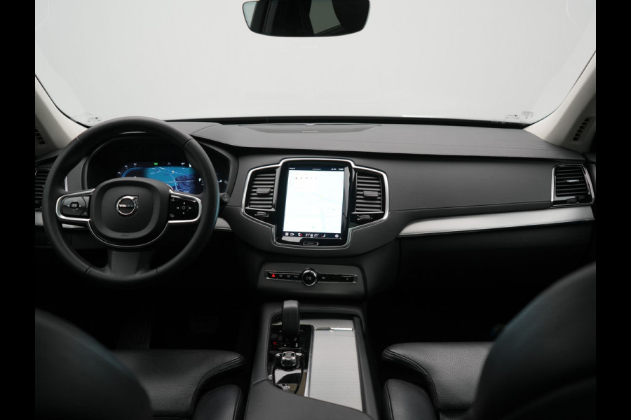 Volvo XC90 T8 Recharge AWD Plus Bright LONG RANGE Plug In Hybrid 7 Persoon 456pk Dealer O.H PHEV | Trekhaak Af Fabriek | Panodak | Adaptive Cruise | Camera | Lederen Sportstoelen Memory & Verwarmd | Pilot Assist | Blis | Keyless | Apple Carplay | Navigatie | Virtual | DAB |