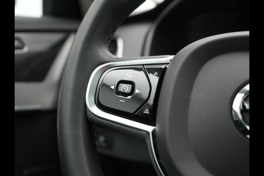 Volvo XC90 T8 Recharge AWD Plus Bright LONG RANGE Plug In Hybrid 7 Persoon 456pk Dealer O.H PHEV | Trekhaak Af Fabriek | Panodak | Adaptive Cruise | Camera | Lederen Sportstoelen Memory & Verwarmd | Pilot Assist | Blis | Keyless | Apple Carplay | Navigatie | Virtual | DAB |