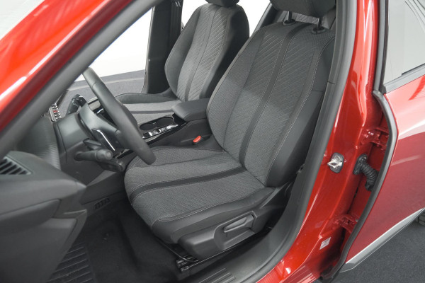 Peugeot 2008 1.2 Hybrid 145 Allure | 360 Camera | Adaptieve Cruise Control | Dodehoekdetectie | Apple Carplay