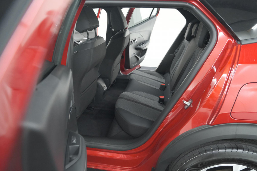 Peugeot 2008 1.2 Hybrid 145 Allure | 360 Camera | Adaptieve Cruise Control | Dodehoekdetectie | Apple Carplay