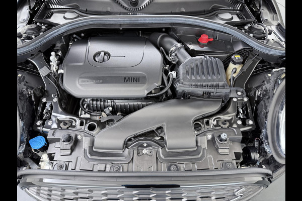 MINI Clubman 1.5 Cooper Richmond Park Edition | PANORAMA DAK | CAMERA| STOELVERW. | LEER| KEYLESS| ORIGINEEL NL AUTO  RIJKLAARPRIJS INCL. 12 MND BOVAG GARANTIE