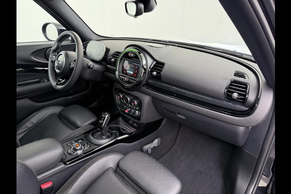 MINI Clubman 1.5 Cooper Richmond Park Edition | PANORAMA DAK | CAMERA| STOELVERW. | LEER| KEYLESS| ORIGINEEL NL AUTO  RIJKLAARPRIJS INCL. 12 MND BOVAG GARANTIE