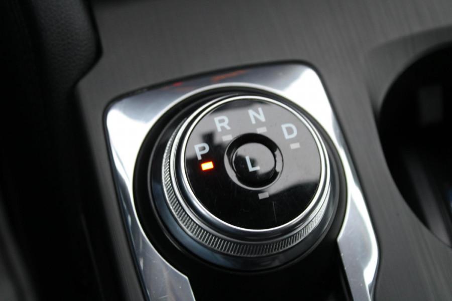 Ford Kuga 2.5 PHEV Titanium X | Winter Pack | Adaptive cruise control | Dodehoeksensoren | Camera