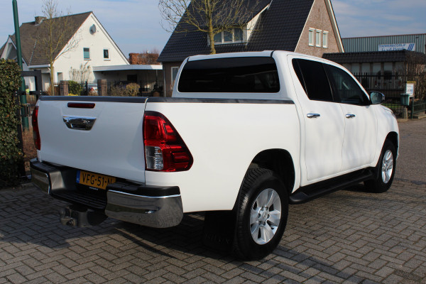 Toyota Hilux 2.4 D-4D-F 150PK E6 Aut. Double Cab Professional 4x4 incl.BPM ✓ Camera ✓ 4WD