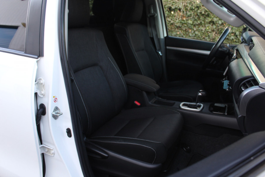 Toyota Hilux 2.4 D-4D-F 150PK E6 Aut. Double Cab Professional 4x4 incl.BPM ✓ Camera ✓ 4WD