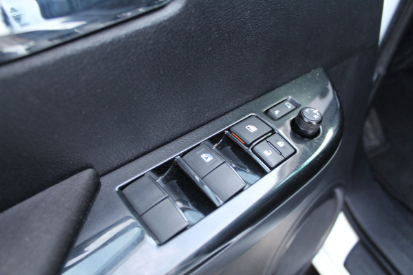 Toyota Hilux 2.4 D-4D-F 150PK E6 Aut. Double Cab Professional 4x4 incl.BPM ✓ Camera ✓ 4WD