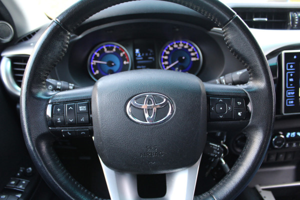 Toyota Hilux 2.4 D-4D-F 150PK E6 Aut. Double Cab Professional 4x4 incl.BPM ✓ Camera ✓ 4WD