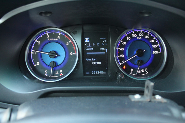 Toyota Hilux 2.4 D-4D-F 150PK E6 Aut. Double Cab Professional 4x4 incl.BPM ✓ Camera ✓ 4WD