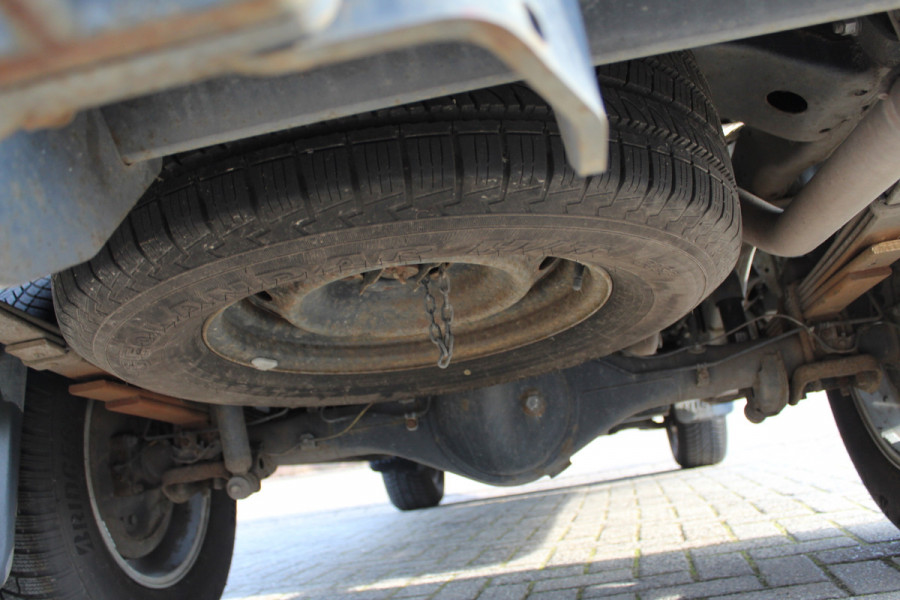 Toyota Hilux 2.4 D-4D-F 150PK E6 Aut. Double Cab Professional 4x4 incl.BPM ✓ Camera ✓ 4WD