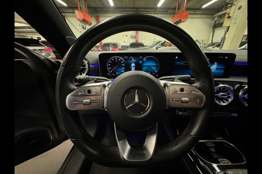 Mercedes-Benz CLA-Klasse Shooting Brake AMG 35 4MATIC Pano