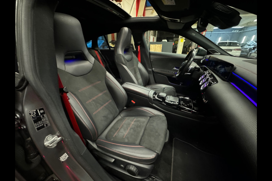 Mercedes-Benz CLA-Klasse Shooting Brake AMG 35 4MATIC Pano