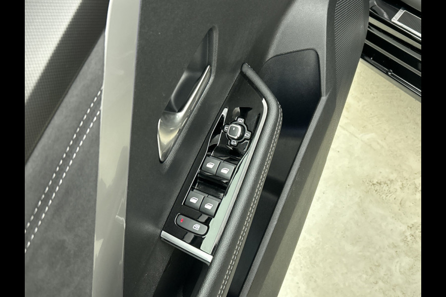 Opel Astra 1.2 Turbo Ultimate (VOL!, Panorama, Carplay, Camera, Stoel V+Koeling, Stuurverwarming, Addapt Cruise, Etc)