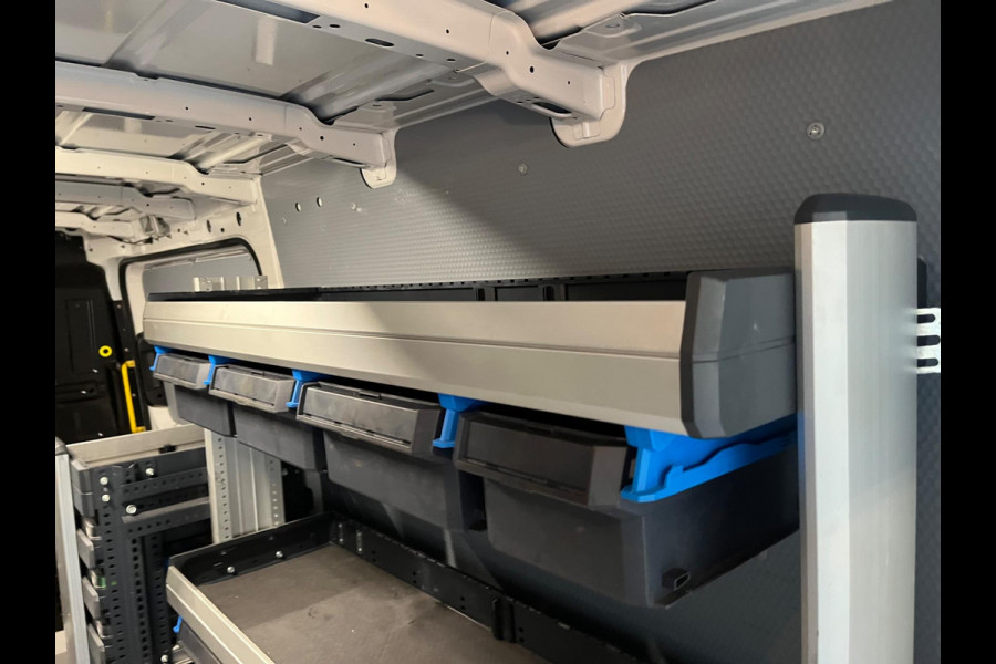 Volkswagen Crafter Automaat DSG Servicewagen 35 2.0 TDI 140pk euro6 L3H2 oude L2H1 Highline 3Persoons Sortimo, V230, RIJKLAARPRIJS