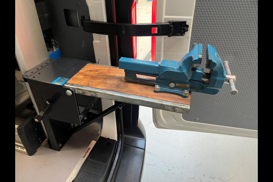 Volkswagen Crafter Automaat DSG Servicewagen 35 2.0 TDI 140pk euro6 L3H2 oude L2H1 Highline 3Persoons Sortimo, V230, RIJKLAARPRIJS