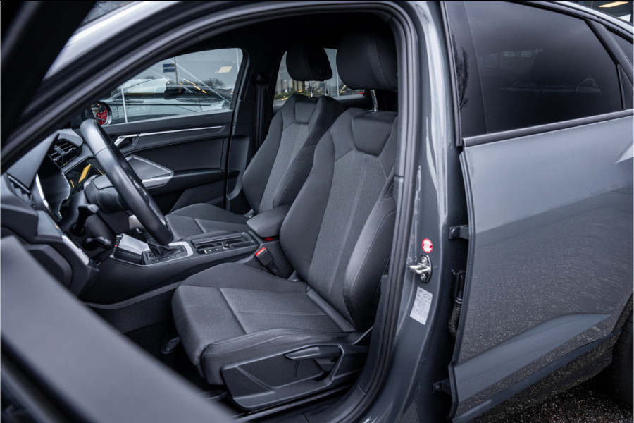 Audi Q3 Sportback 45 TFSI e S Edition - 20inch - Optiek zwart - Keyless