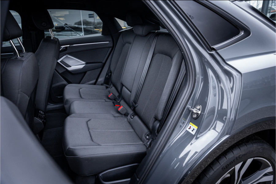 Audi Q3 Sportback 45 TFSI e S Edition - 20inch - Optiek zwart - Keyless