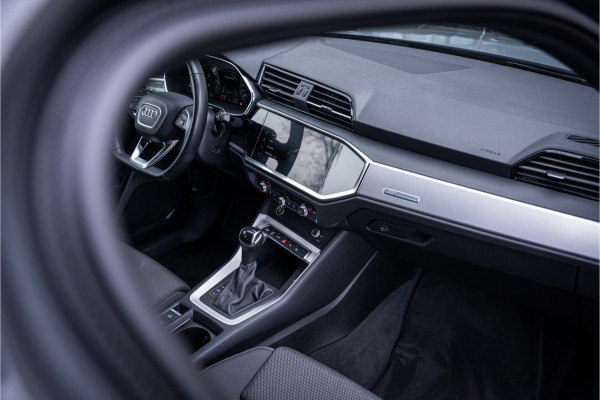 Audi Q3 Sportback 45 TFSI e S Edition - 20inch - Optiek zwart - Keyless