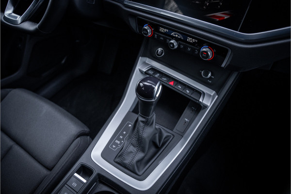 Audi Q3 Sportback 45 TFSI e S Edition - 20inch - Optiek zwart - Keyless