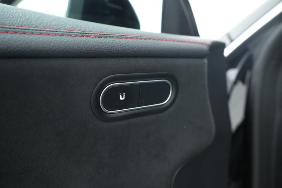 Mercedes-Benz CLA-Klasse Shooting Brake AMG 45 S 4MATIC+ 422Pk, Navigatie, Climate