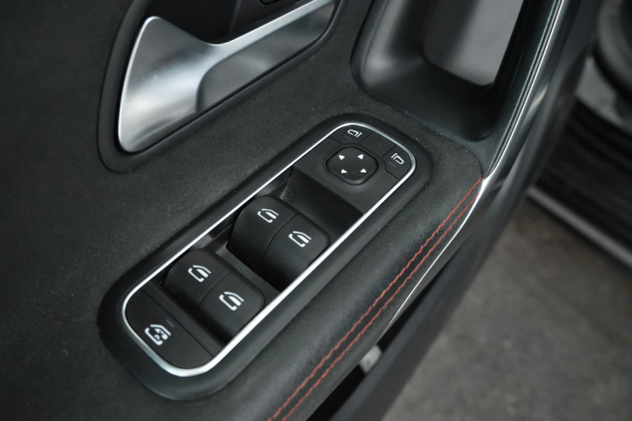 Mercedes-Benz CLA-Klasse Shooting Brake AMG 45 S 4MATIC+ 422Pk, Navigatie, Climate