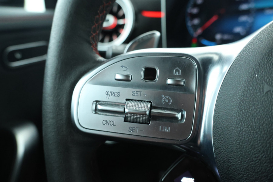 Mercedes-Benz CLA-Klasse Shooting Brake AMG 45 S 4MATIC+ 422Pk, Navigatie, Climate