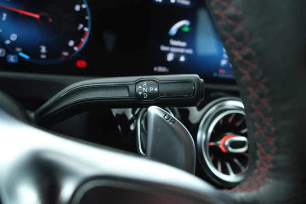 Mercedes-Benz CLA-Klasse Shooting Brake AMG 45 S 4MATIC+ 422Pk, Navigatie, Climate