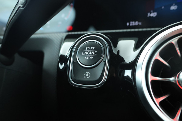 Mercedes-Benz CLA-Klasse Shooting Brake AMG 45 S 4MATIC+ 422Pk, Navigatie, Climate